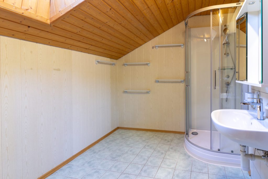 Saint-Gingolph - belle bâtisse avec appartement indépendant golf 11