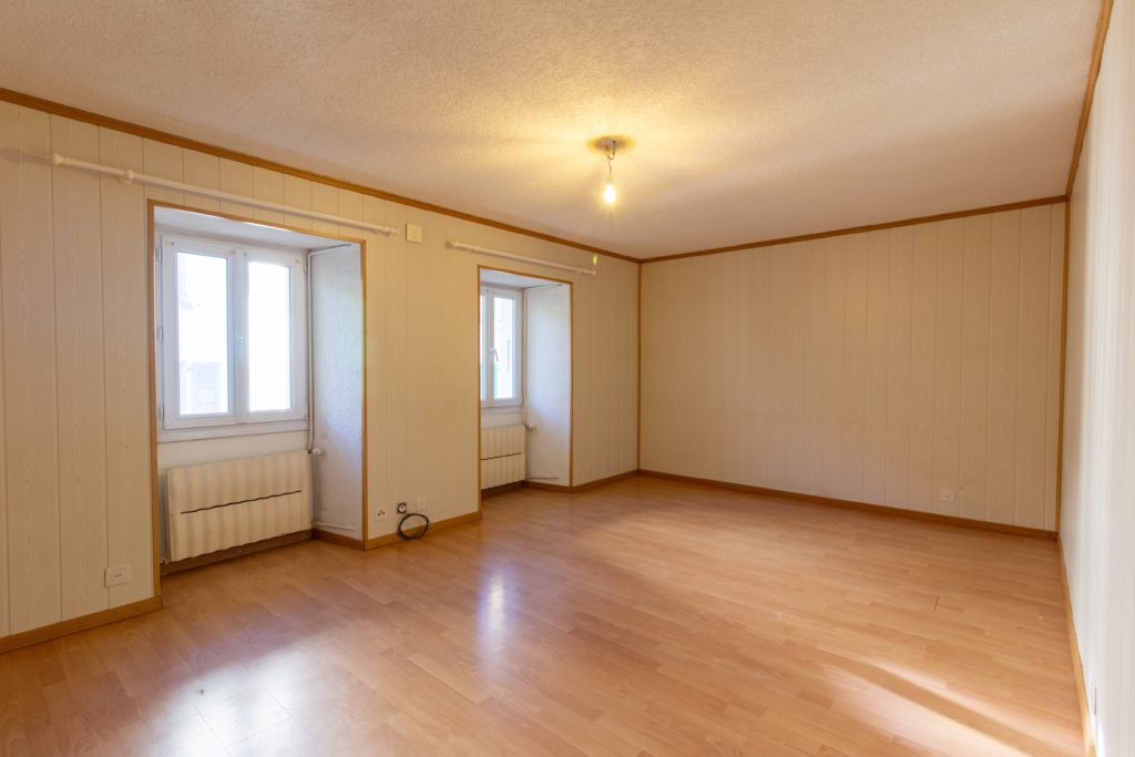 Saint-Gingolph - belle bâtisse avec appartement indépendant golf 12