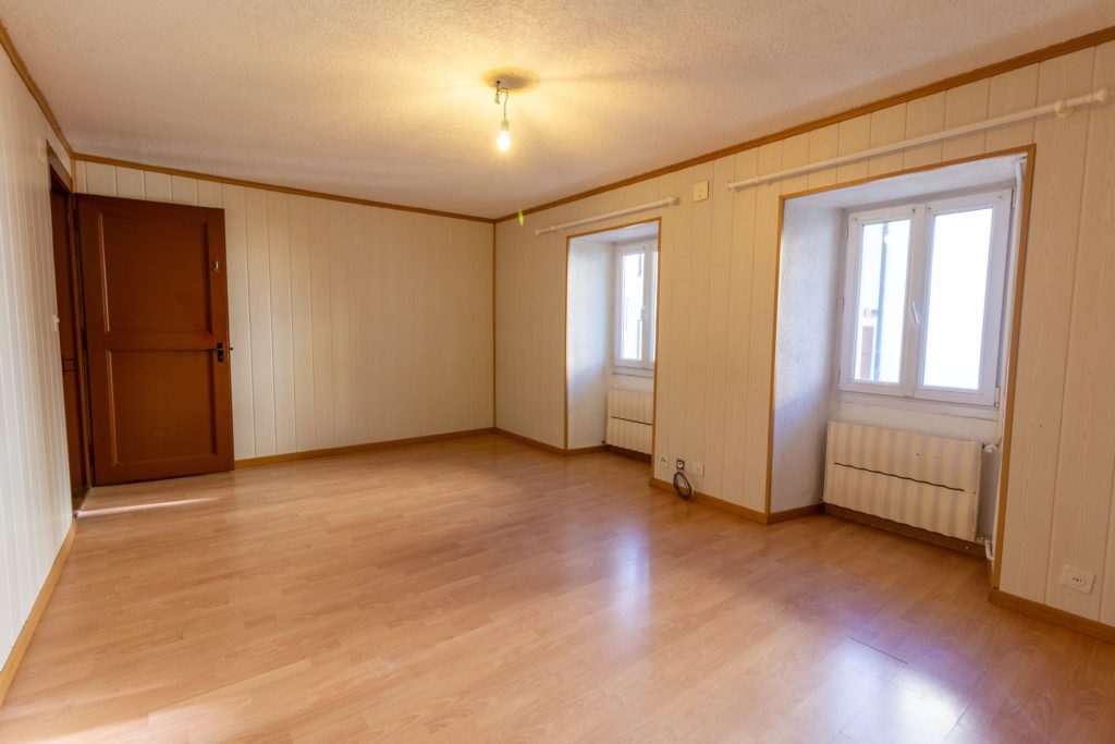 Saint-Gingolph - belle bâtisse avec appartement indépendant golf 13