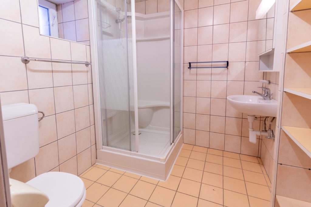 Saint-Gingolph - belle bâtisse avec appartement indépendant golf 15