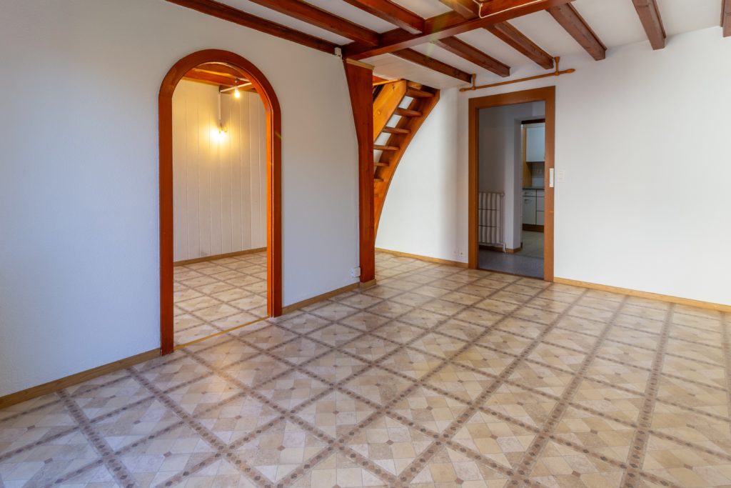Saint-Gingolph - belle bâtisse avec appartement indépendant golf 6