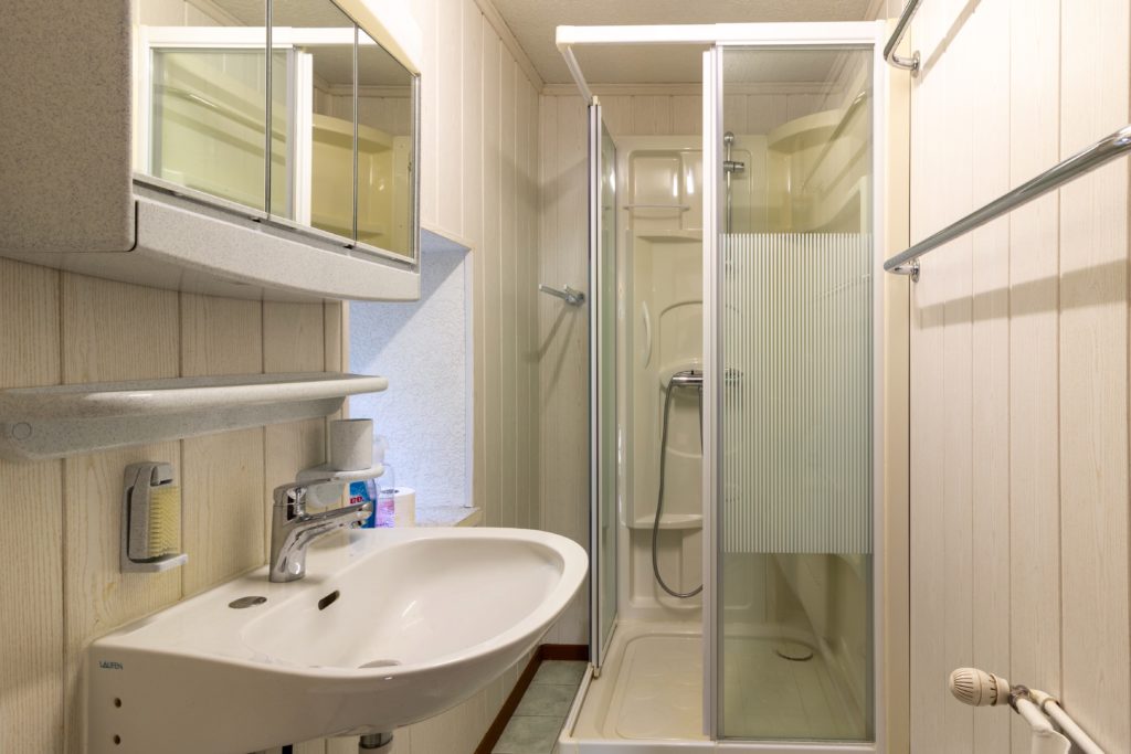 Saint-Gingolph - belle bâtisse avec appartement indépendant golf 8